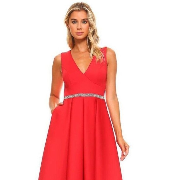 LA Fatima Red V Neck Sleeveless Maxi Party Dress - Picture 2 of 3